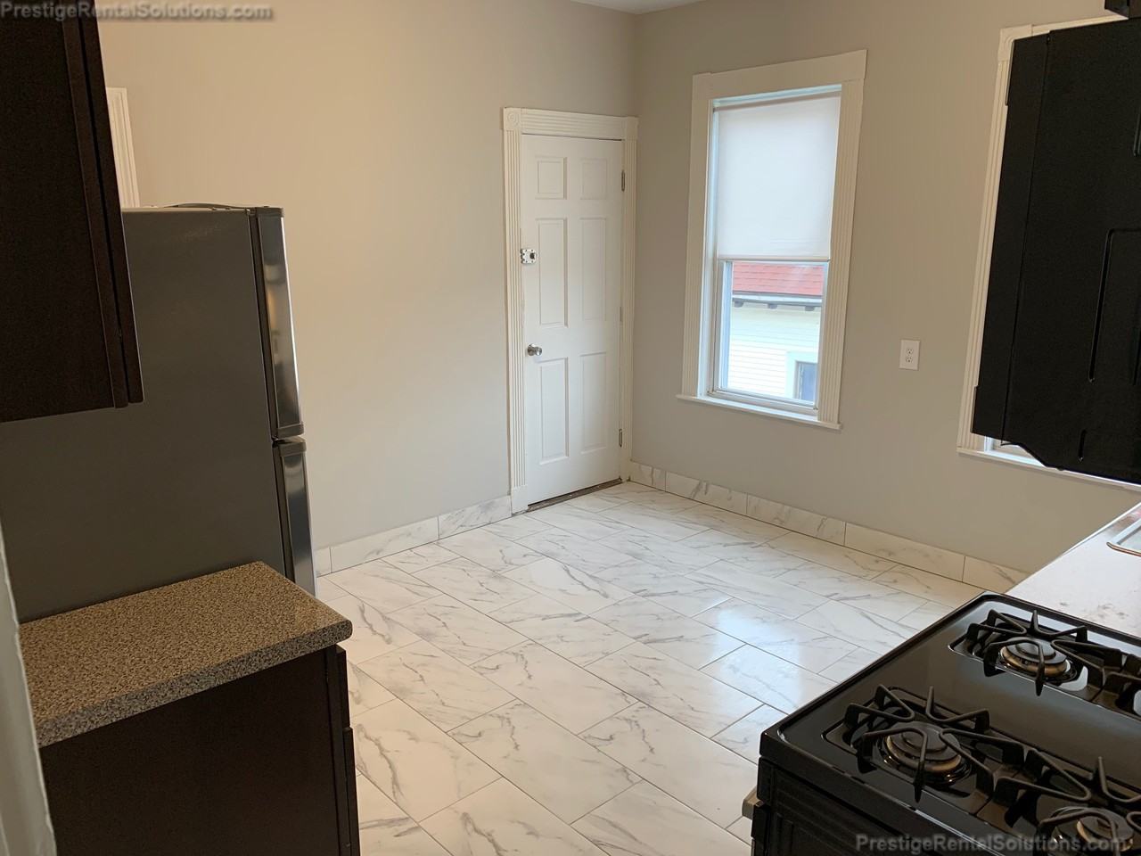 Linden St #3 - Photo 2 of 18