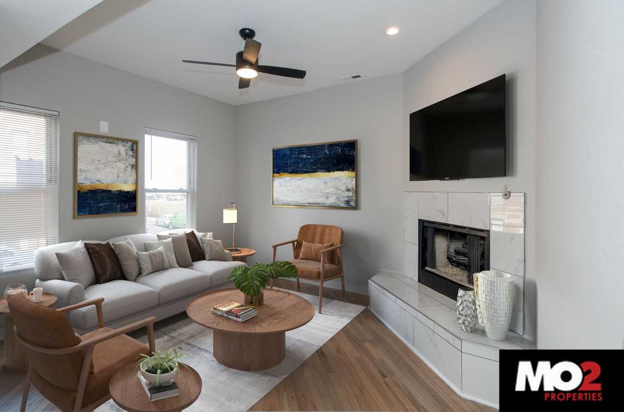 1365 W Crystal St #2