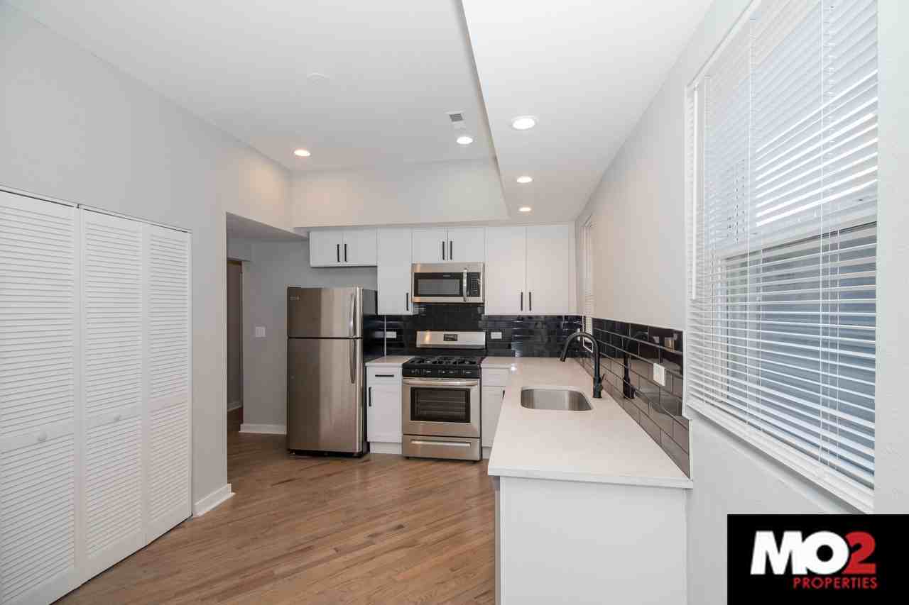 1365 W Crystal St #2 - Photo 6 of 8