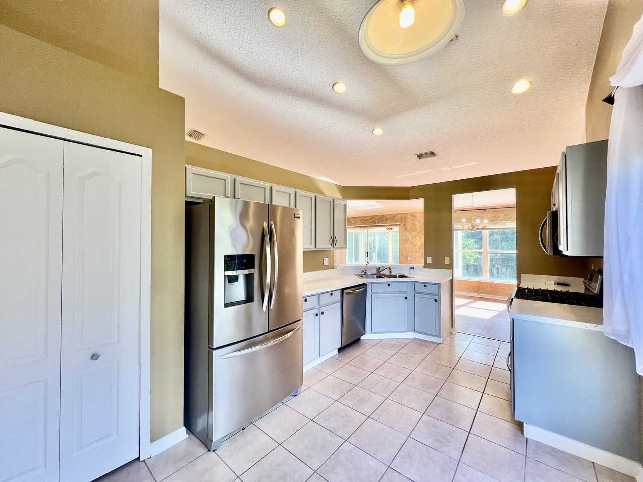 30728 Iverson Dr - Photo 7 of 26