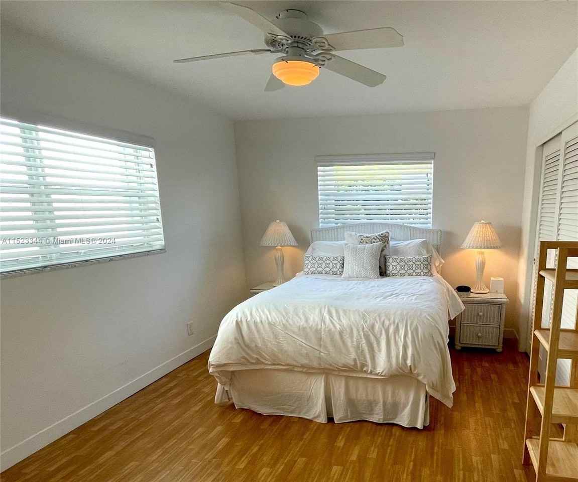 331 Desoto St - Photo 6 of 12