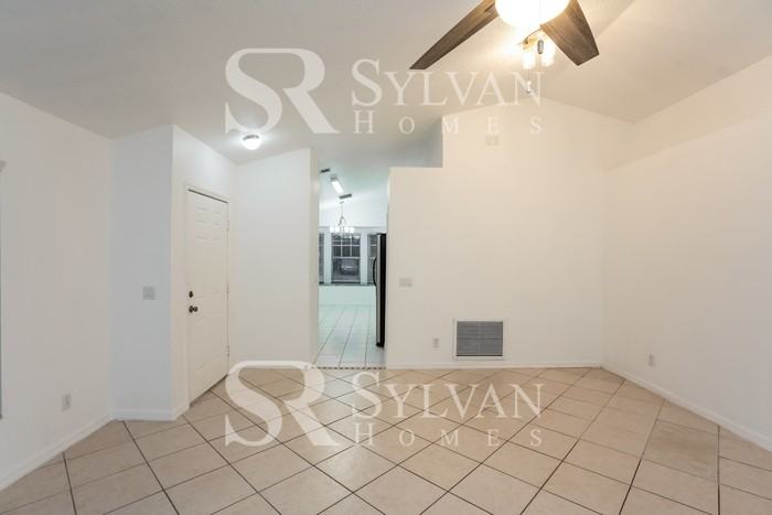 233 Belfort Pl - Photo 3 of 16