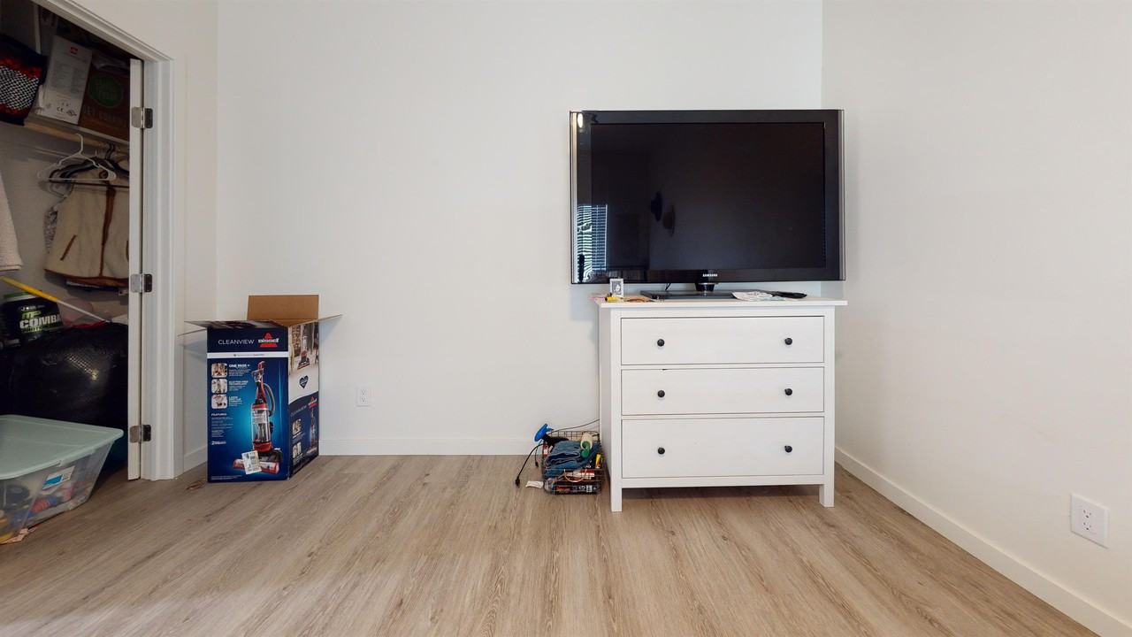 5270 Manhasset Drive #1 - Photo 5 of 11