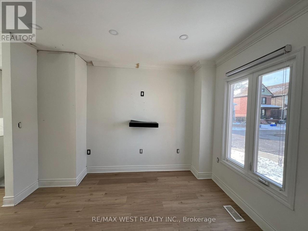 104 Avondale Street - Photo 3 of 13