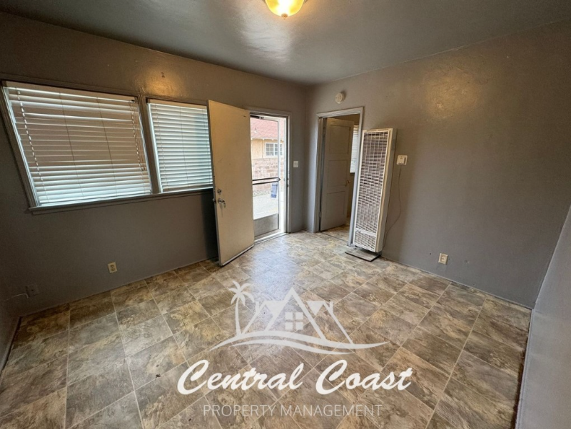 214 Park Ave #B - Photo 2 of 11