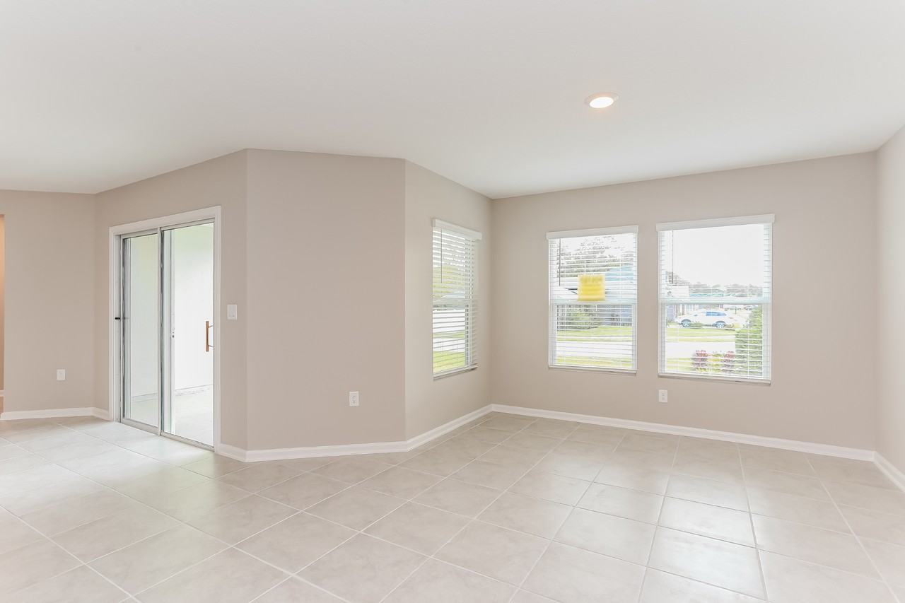 9215 9215 Joannes Way - Photo 5 of 32