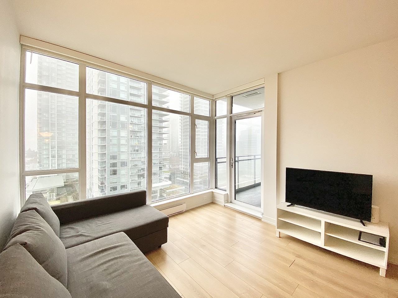 4688 Kingsway, Burnaby, BC V5H 0E9 1 Bedroom Apartment for Rent