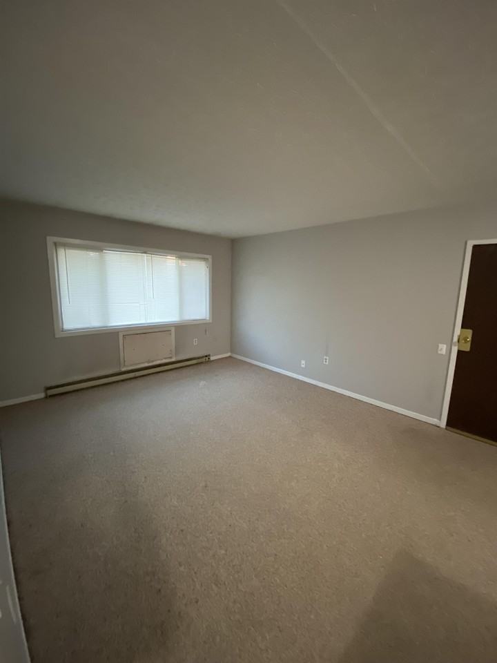 308 Windsor - 6 #6 - Photo 2 of 7