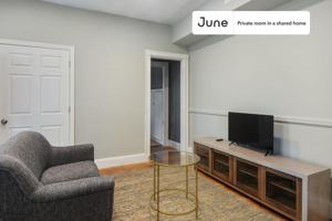 featured image of 19 Putnam Ave #A