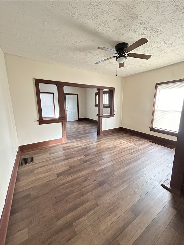 1931 Catalpa Drive #1931 - Photo 5 of 10