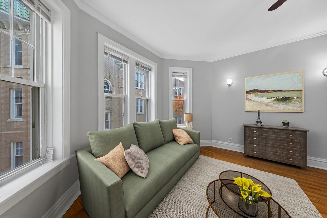 Green Manor - Photo 5 of 25