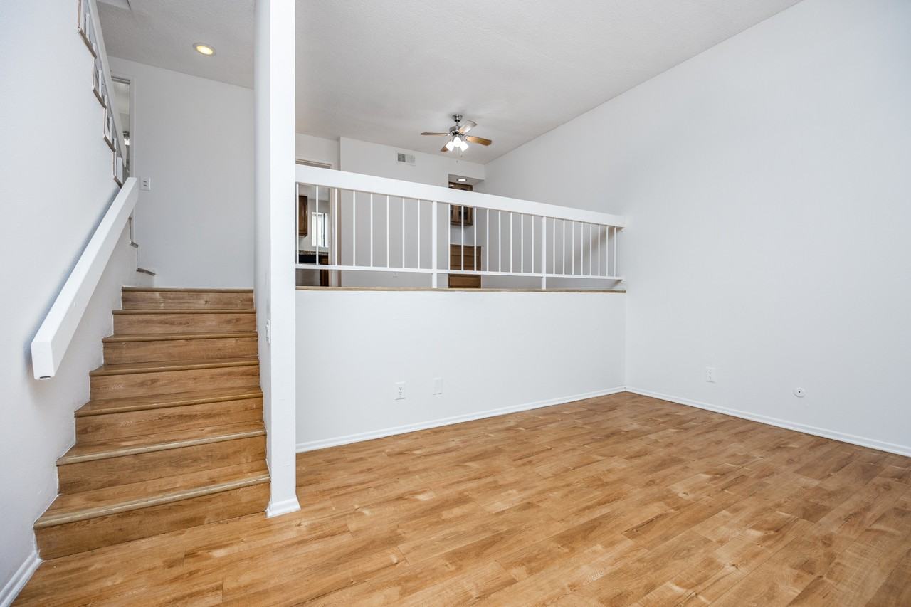 Variel Townhomes - Photo 5 of 18