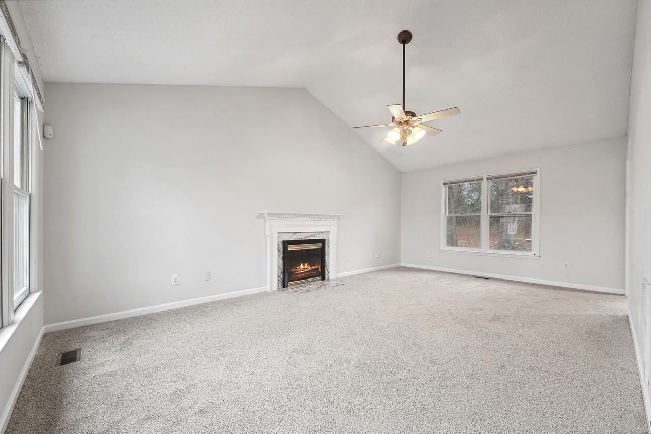 131 Autumn Ridge Dr #1 - Photo 5 of 25