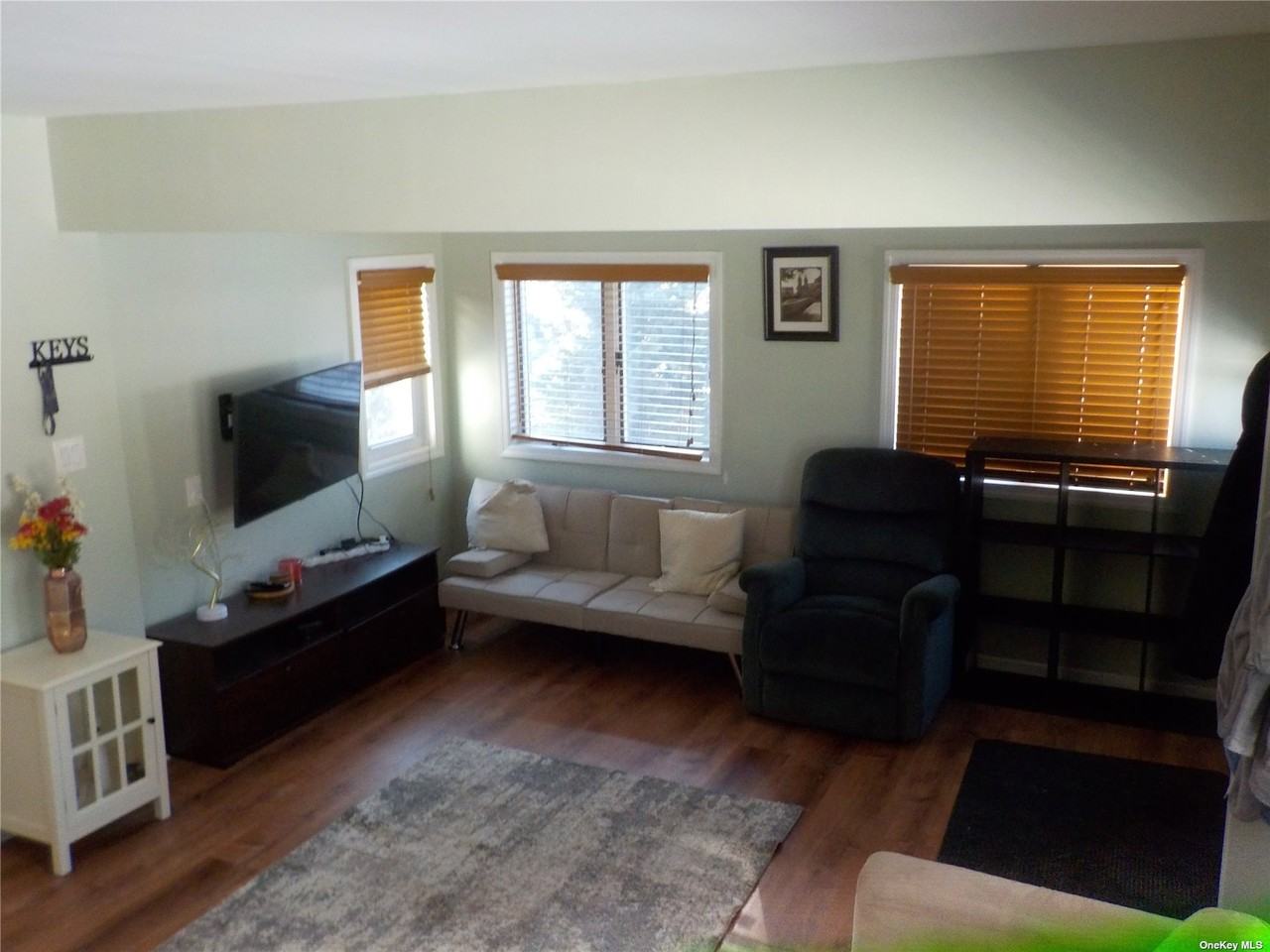 1 Knollcrest Rd - Photo 2 of 14