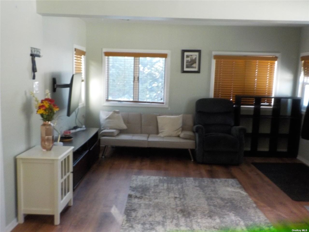 1 Knollcrest Rd - Photo 3 of 14