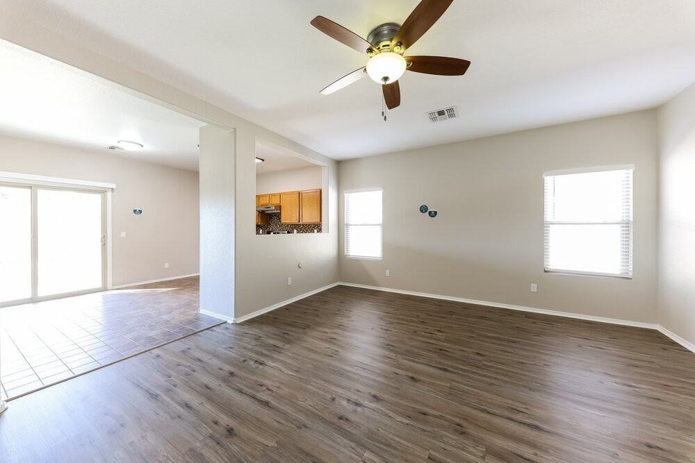 15433 W Sierra St - Photo 3 of 16