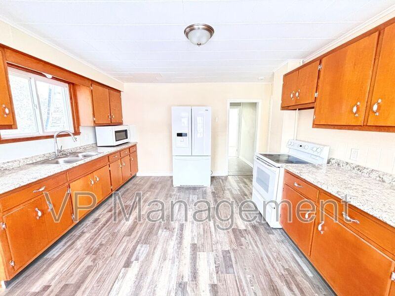 12 Arlmont St #1 - Photo 2 of 6