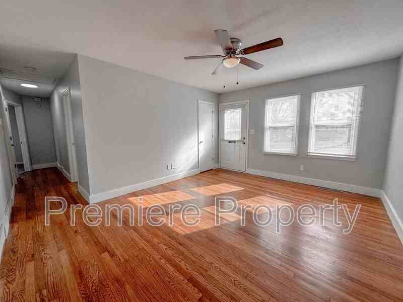 16502 E 3rd St N - Photo 3 of 12