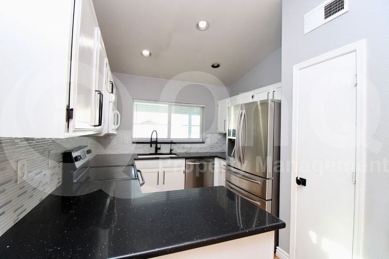 808 N Sailors Way - Photo 2 of 16
