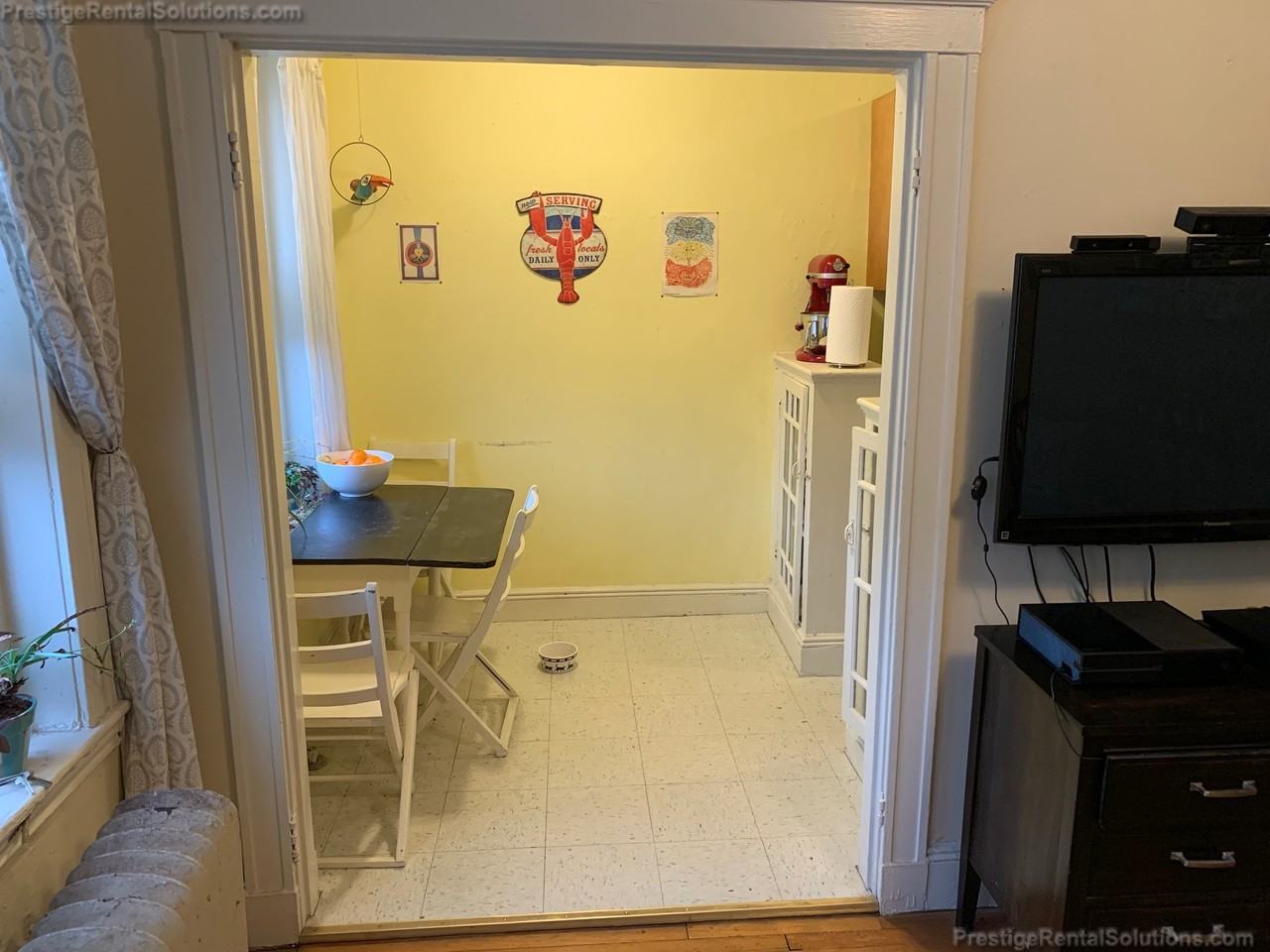 Woodstock Ave #14 - Photo 6 of 12