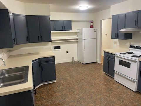 814 Avenue D - Photo 2 of 6