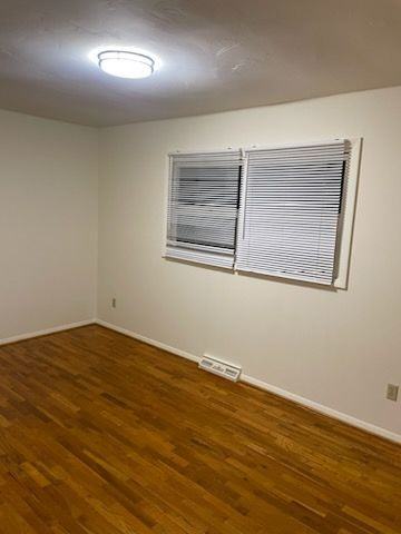 814 Avenue D - Photo 4 of 6