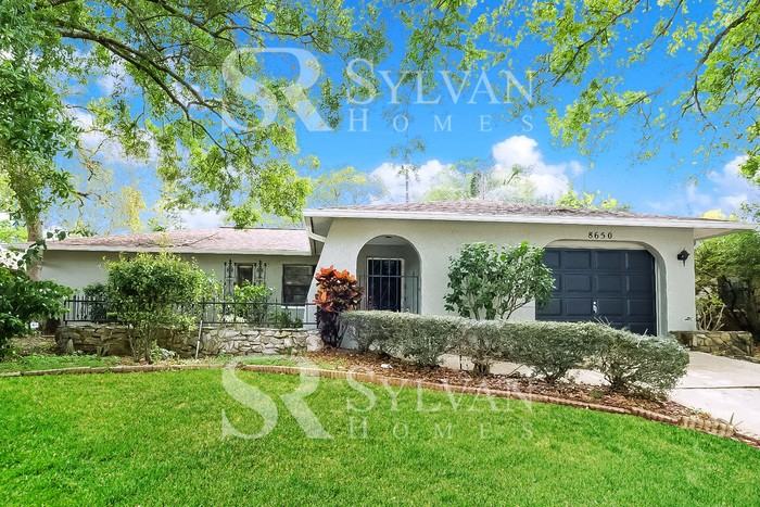 8650 Elm Leaf Ct - Photo 2 of 16