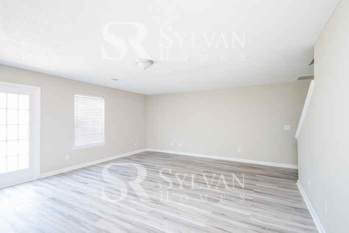 2309 Matthews St - Photo 2 of 15