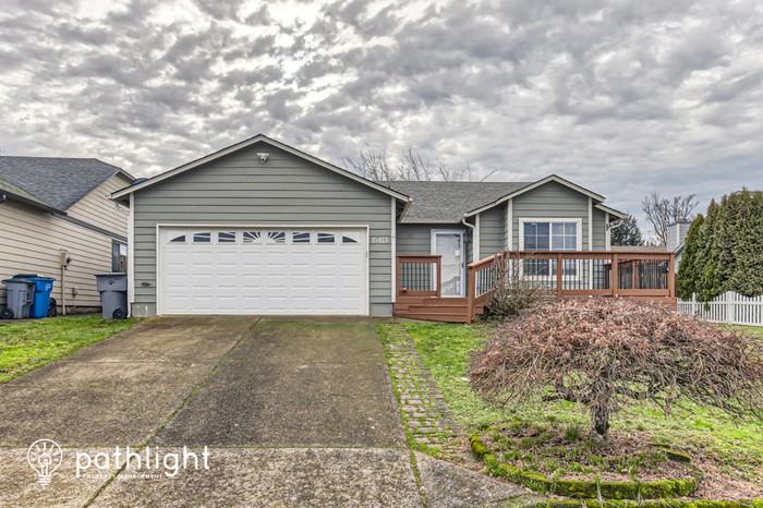 15413 Ne 47th Cir - Photo 2 of 19