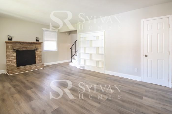 963 Masefield Rd - Photo 3 of 16