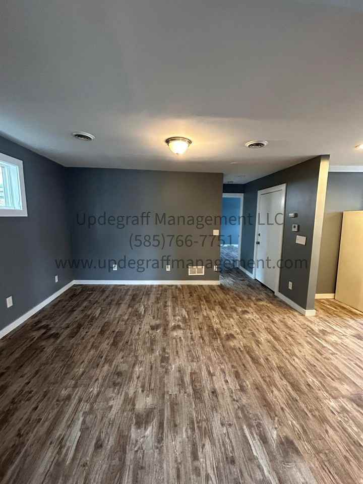 180 178 - 180 Salina Street - 178 #178 - Photo 5 of 9