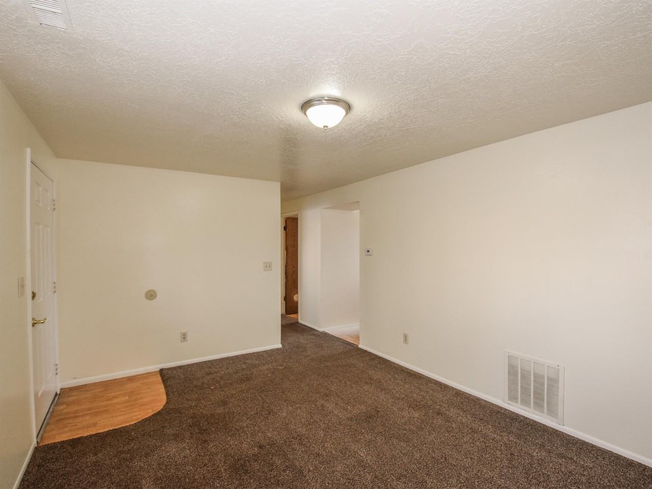 875 W 530 S #4 - Photo 4 of 20