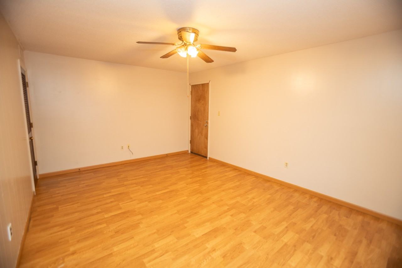 220 W Ashley St Apt 1a #1A - Photo 5 of 14
