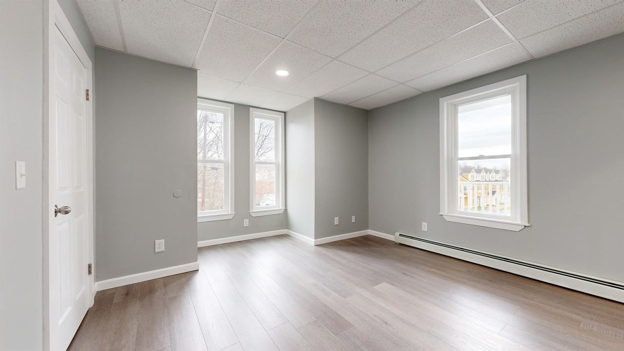 8 George St Bldg A #7 - Photo 3 of 46