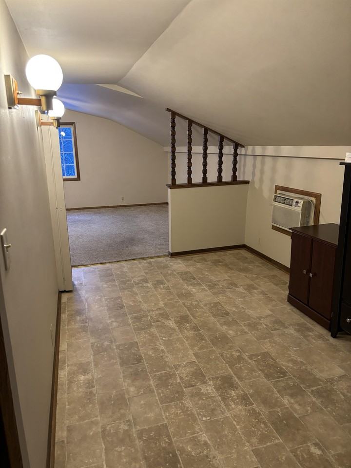 791 Pine St Uppr #2UPPER - Photo 2 of 16
