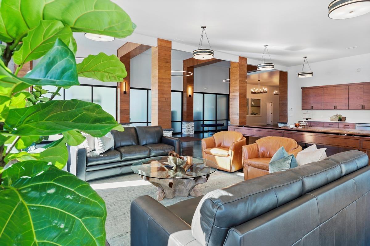 7127 32nd Ave Ne - Photo 5 of 31