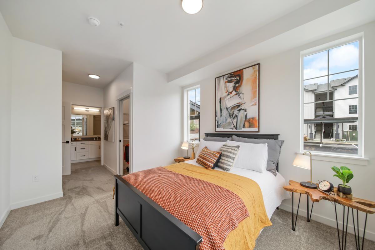 7127 32nd Ave Ne - Photo 7 of 31