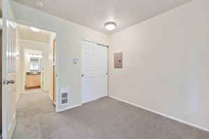featured image of 3873 Nw Fairway Ln