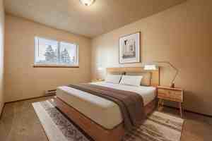 featured image of 20283 1st Ave Ne