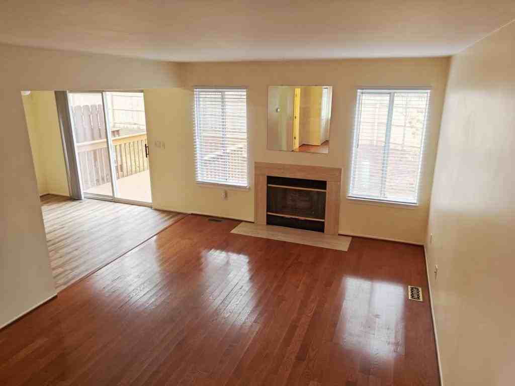 35404 Pheasant Ln - Photo 2 of 18