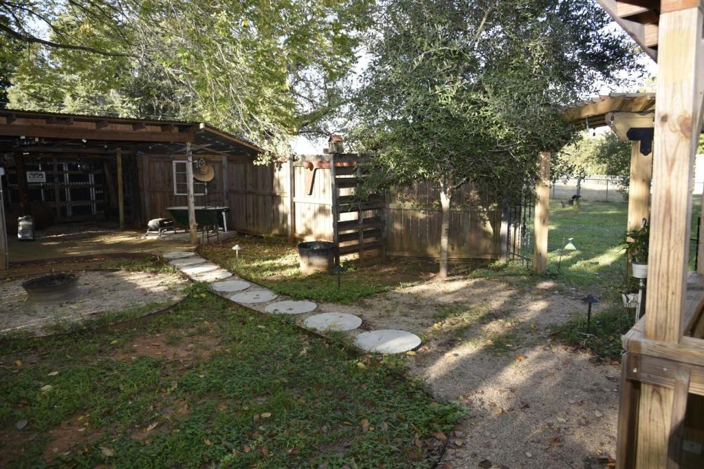 234 Poor Farm Rd - Photo 4 of 12