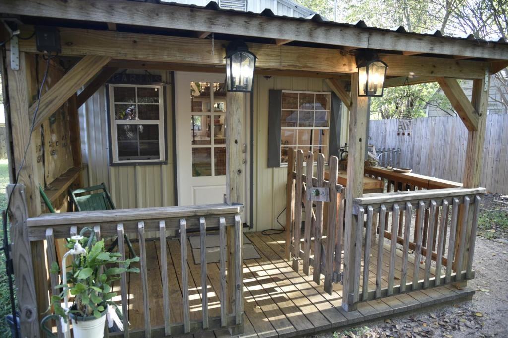 234 Poor Farm Rd - Photo 5 of 12