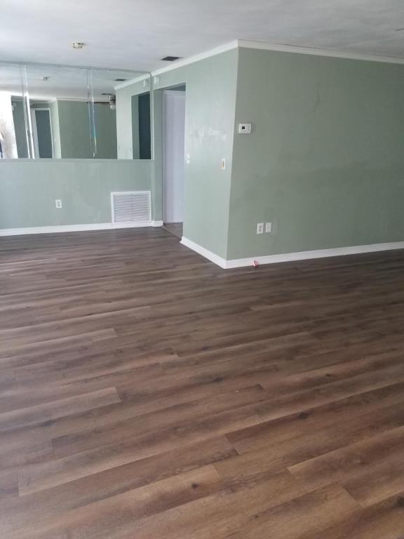 11711 Salmon Dr - Photo 2 of 9
