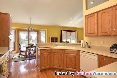 364 Hickory Dr - Photo 2 of 8