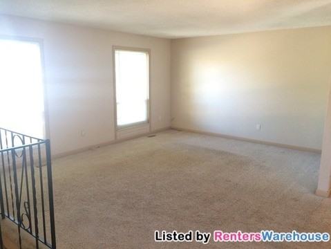 4303 S Beech Way - Photo 2 of 14