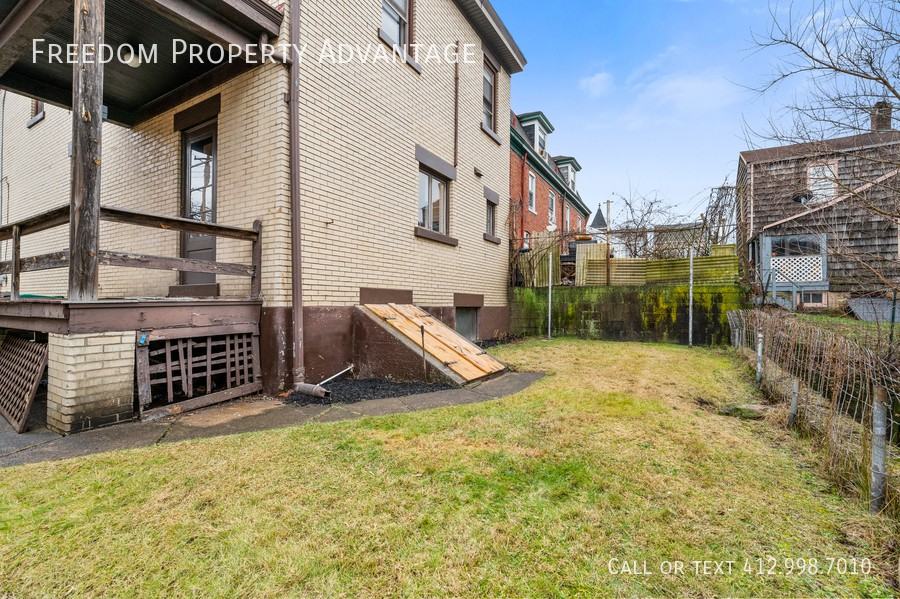 417 Lincoln Ave - Photo 3 of 31