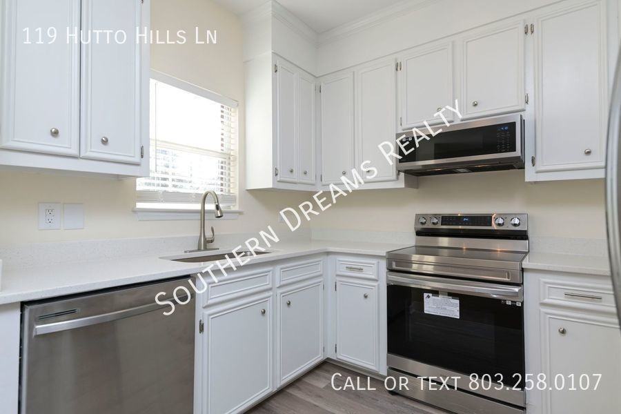 119 Hutto Hill Ln - Photo 3 of 25