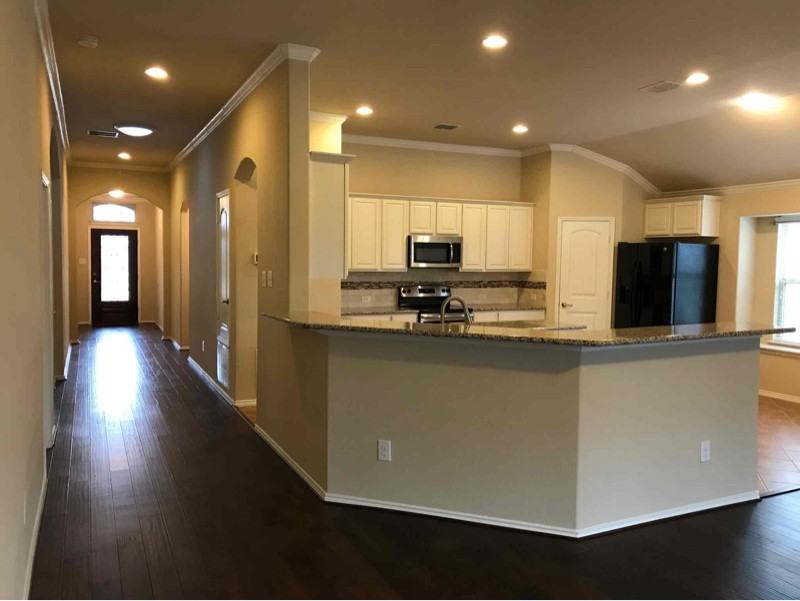 287 Callaghan Dr - Photo 2 of 5