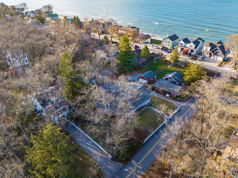 2303 Hazeltine Dr - Photo 2 of 24