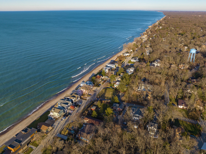 2303 Hazeltine Dr - Photo 3 of 24